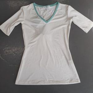 Luminora UPF V-neck Tee